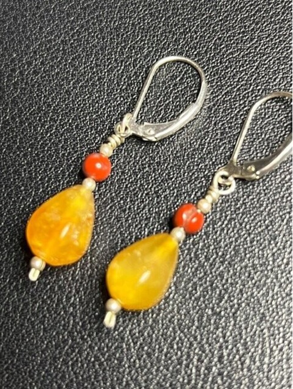B7058 Sterling Silver Dangle Earrings Honey Yellow Agate Red Jasper Leverback